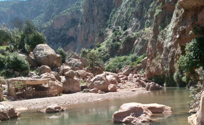 Excursion de un dia de Marrakech a las cascadas de Ouzoud - Desert Exploration Trips